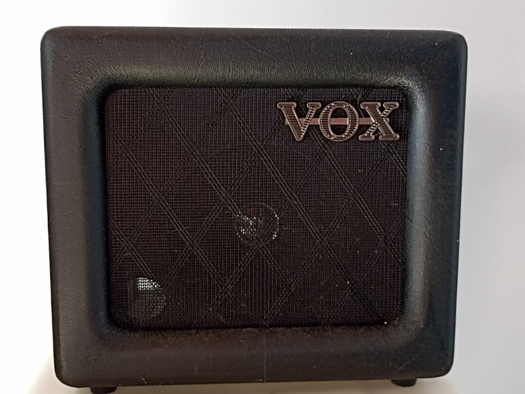 Amplificador transistorizado da VOX modelo MINI 3